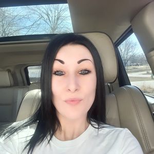 Meet your Posher, Cortney